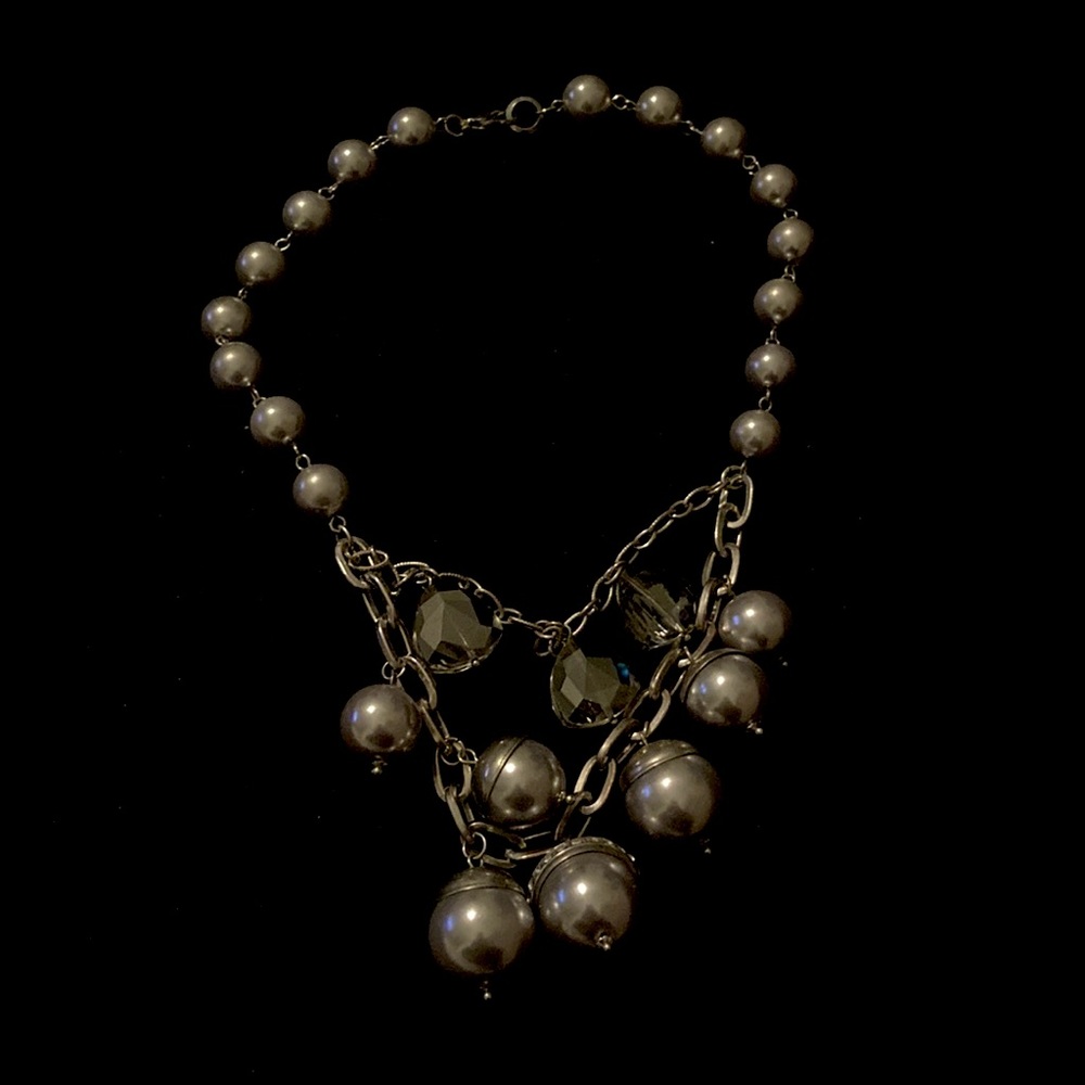 Elegant necklace
